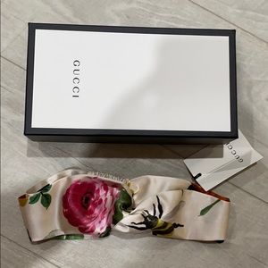Gucci headband